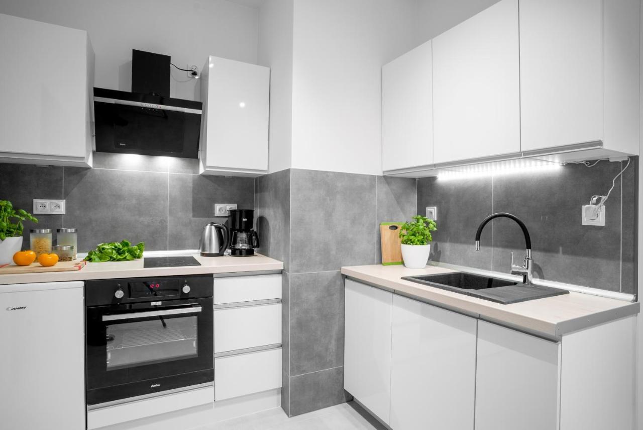 Apartamenty Homely Place Casa Verona - Stary Rynek - Parking Poznan Exterior foto